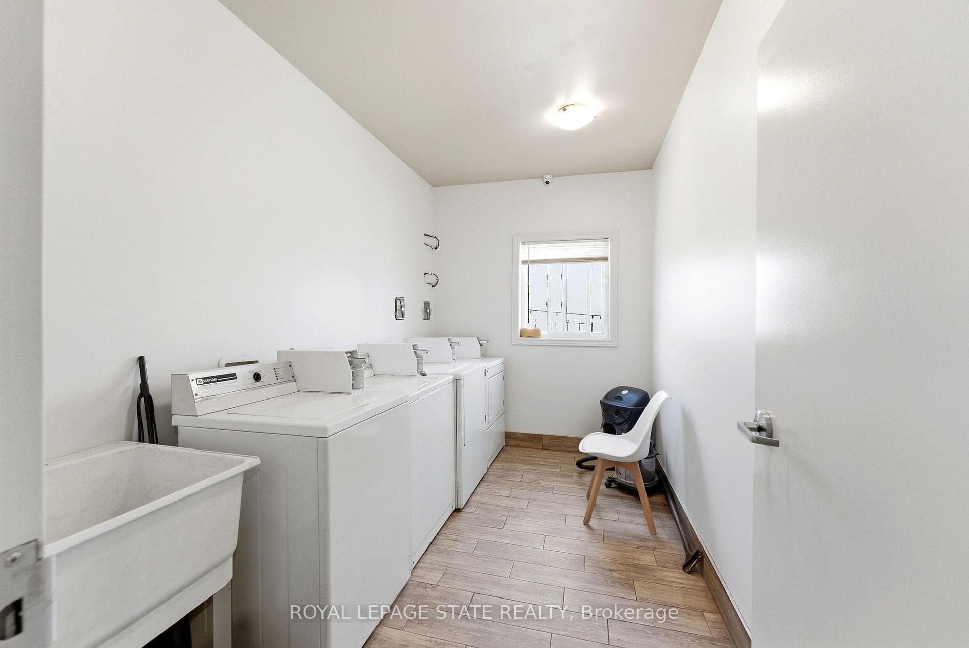 1745 King Street photo 39