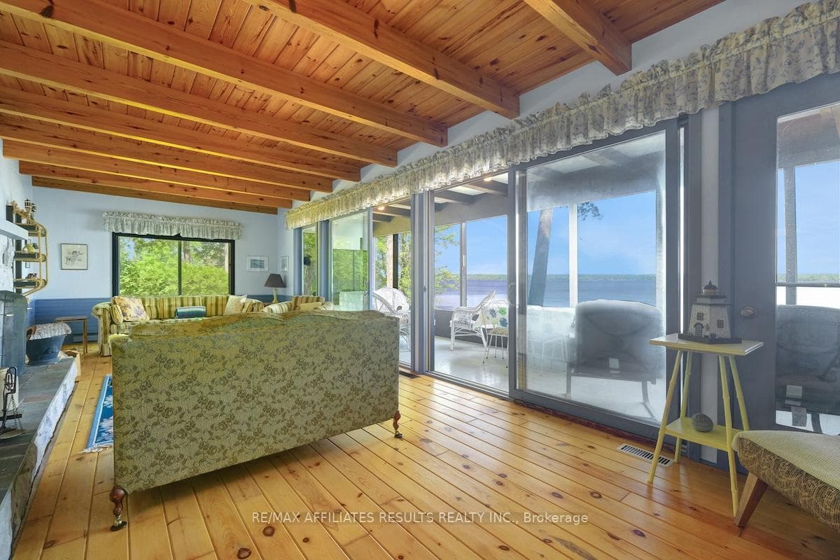 2130 B River Road photo 10