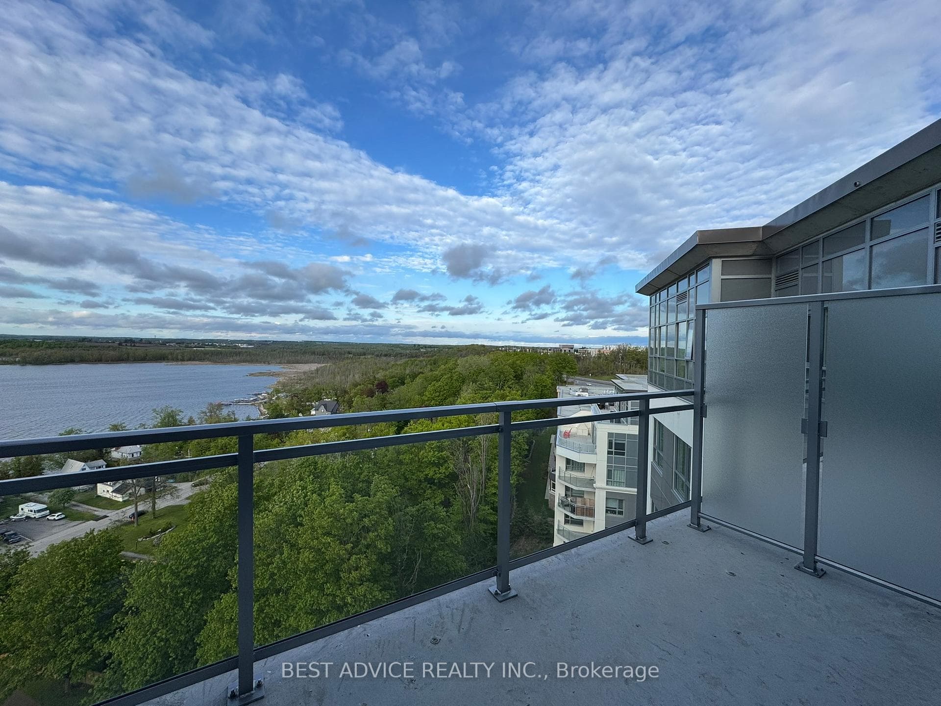 56 lakeside Terrace Unit 1107 photo 2
