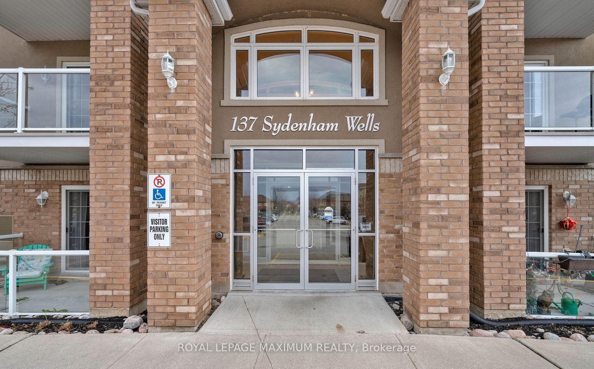 137 Sydenham Wells N/A Unit 29 photo 3