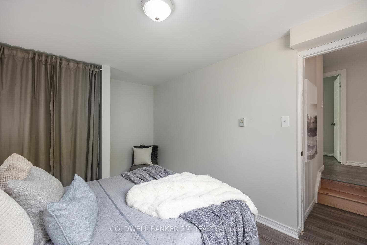 350 Camelot Court Unit 19 photo 30