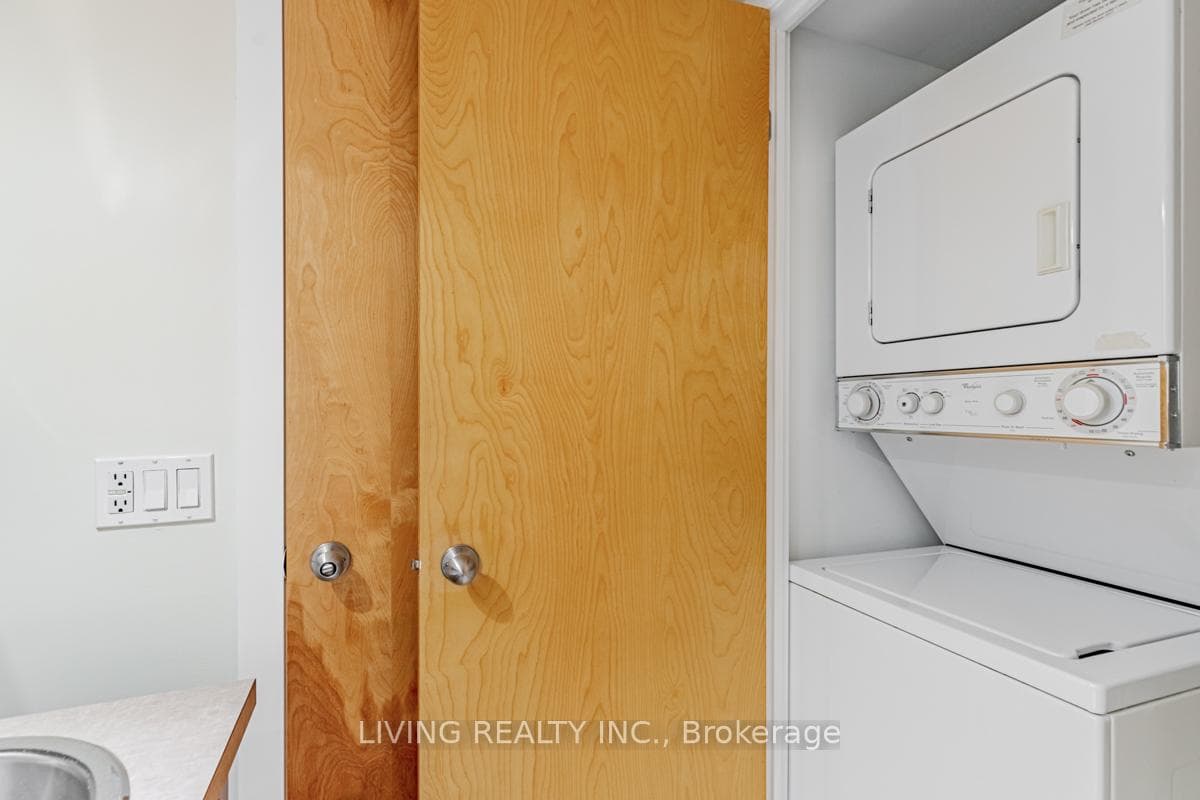 255 Richmond Street Unit 1109 photo 16