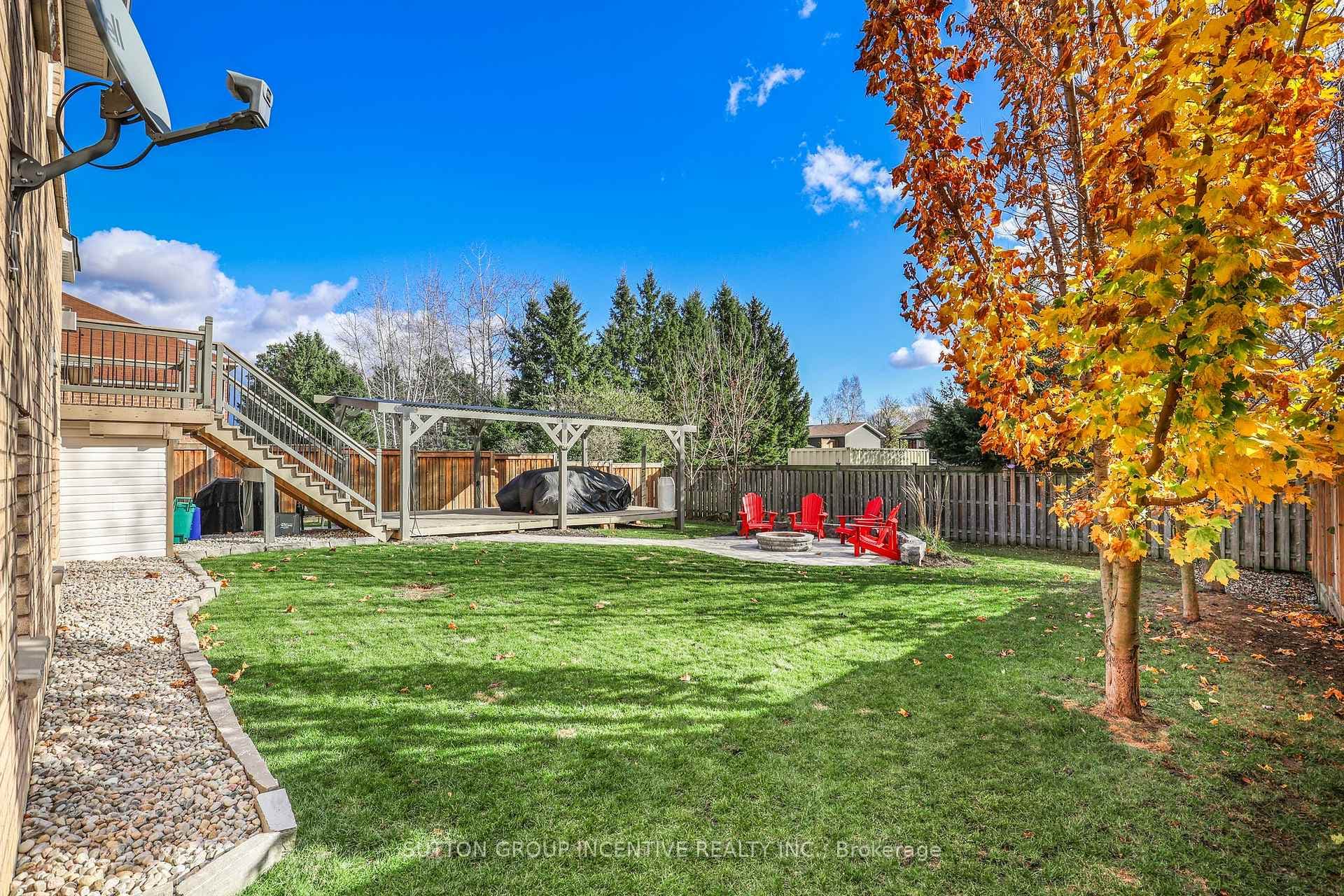 61 Collier Crescent photo 34