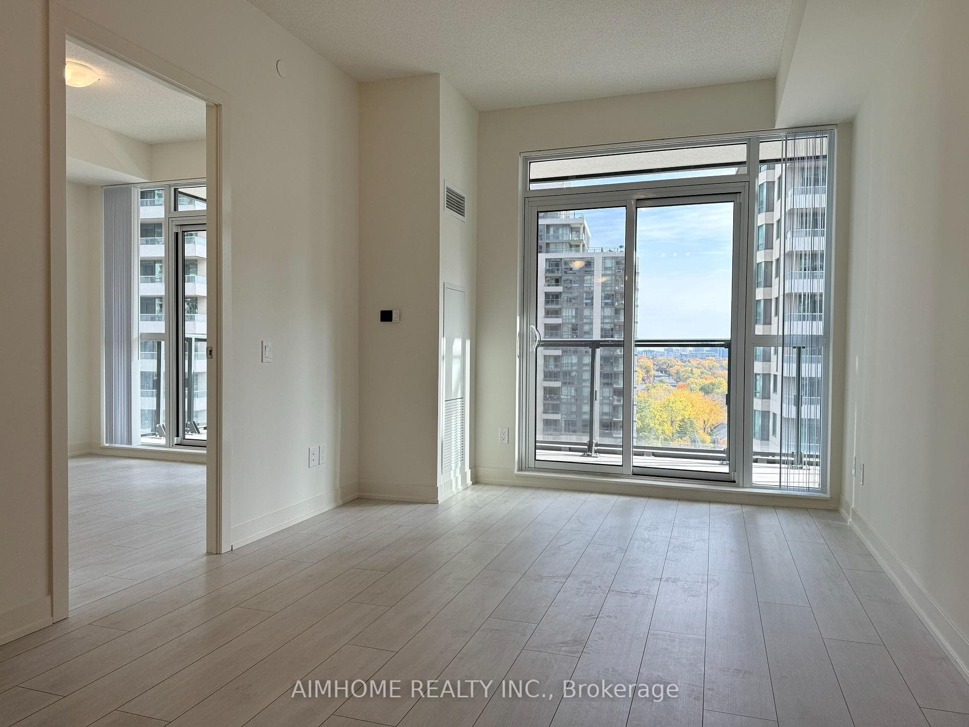 4955 Yonge Street Unit 1103 photo 8