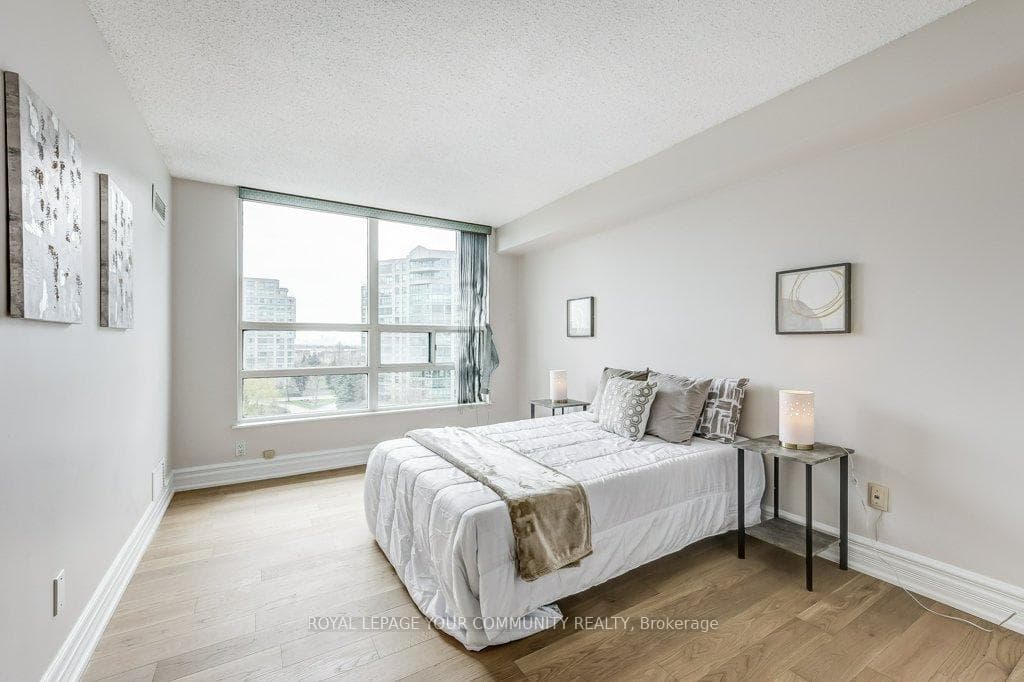 7905 Bayview Avenue Unit 713 photo 17
