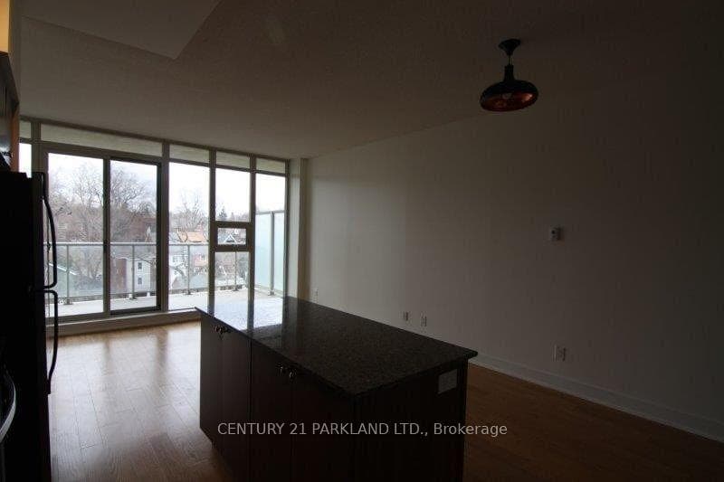 1638 Bloor Street Unit 311 photo 4