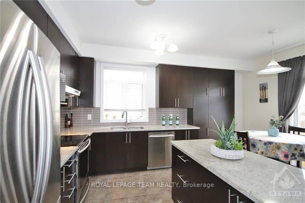 419 FERNSIDE Street photo 10