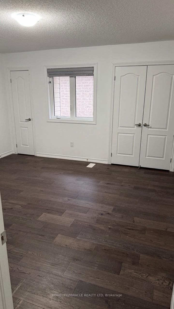 14 Canary Close photo 17