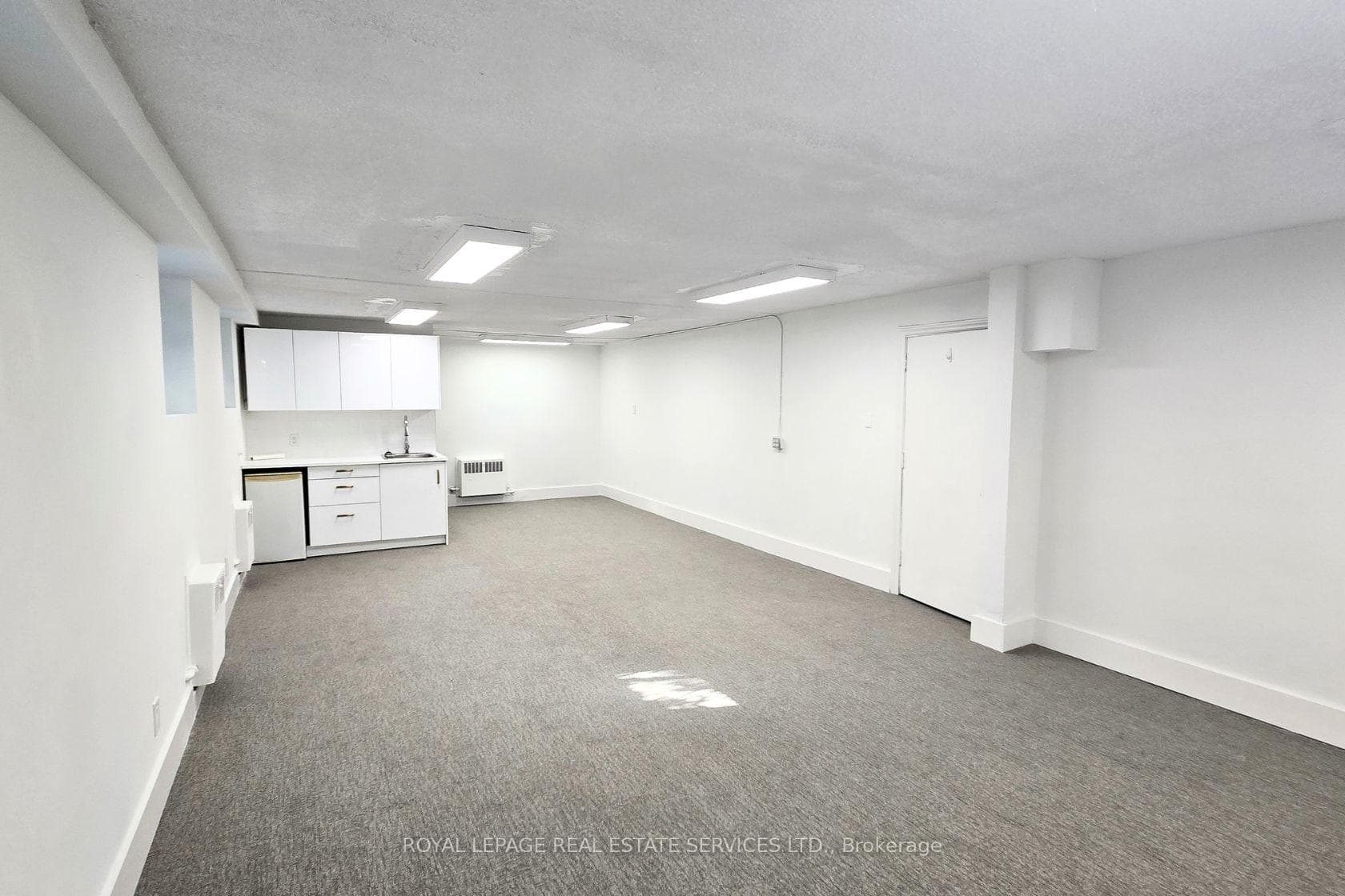 2842 Bloor Street Unit L1 photo 4