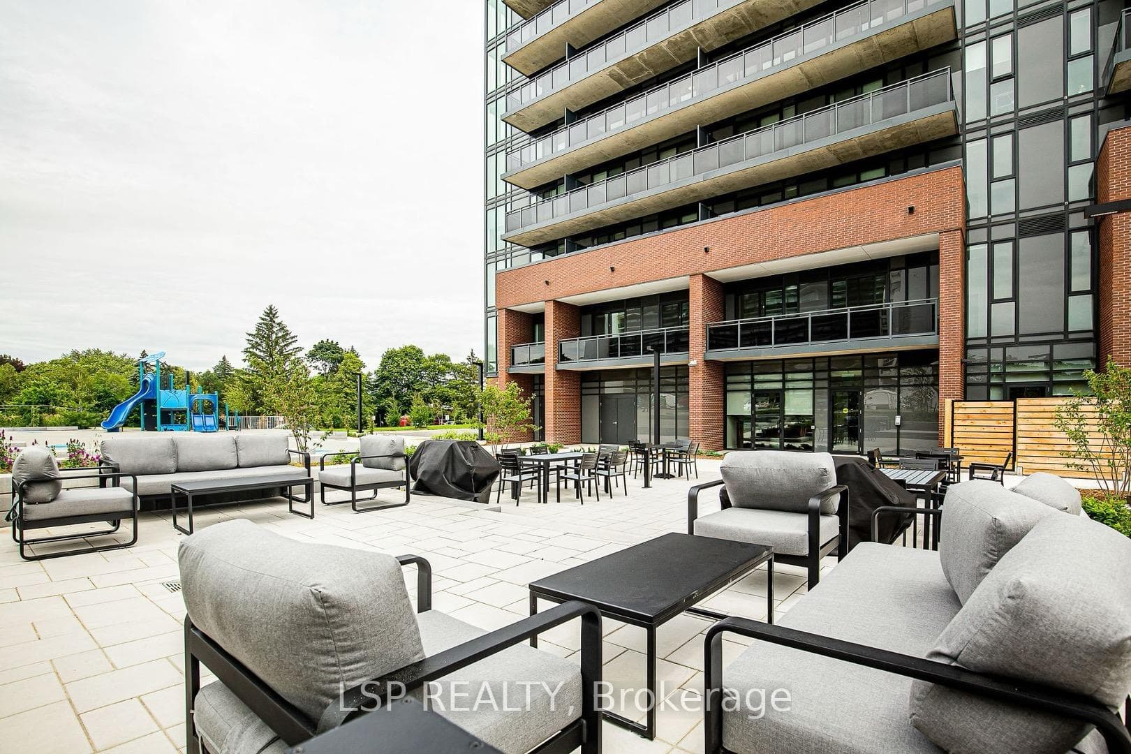 2215 Sheridan Park Drive Unit 403 photo 9