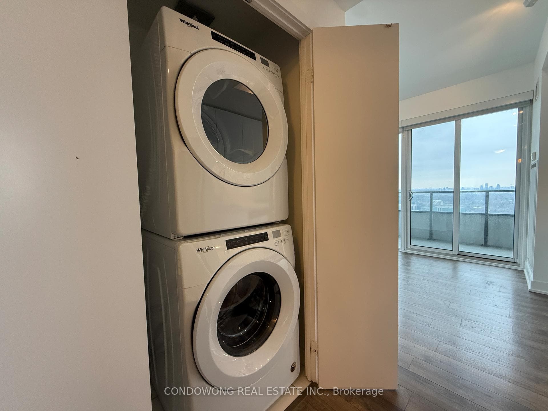 Full Size Washer and Dryer