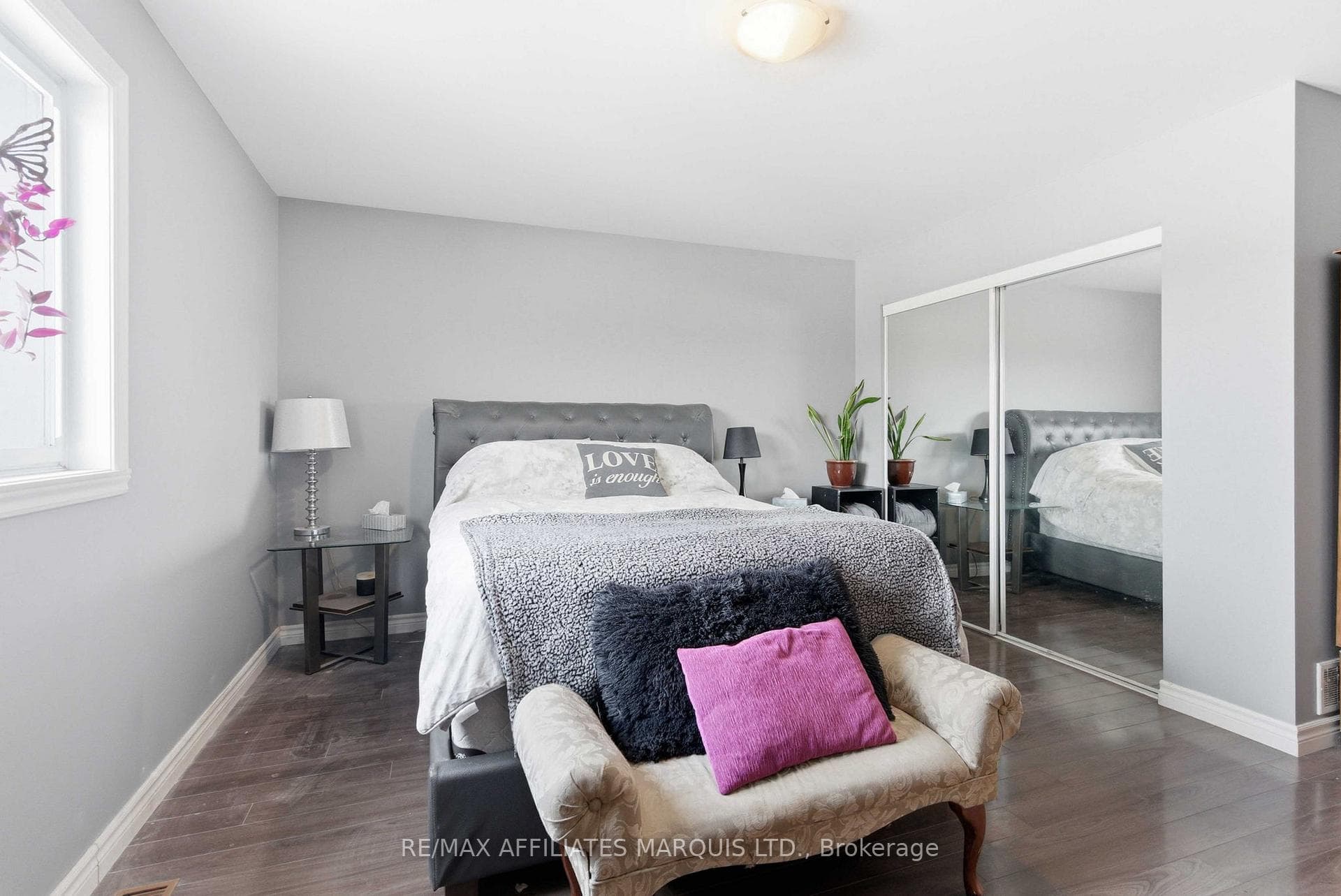 109 French Avenue photo 19