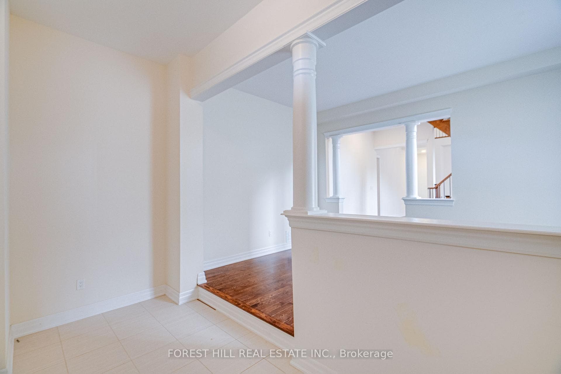 87 Strawbridge Farm Drive photo 3