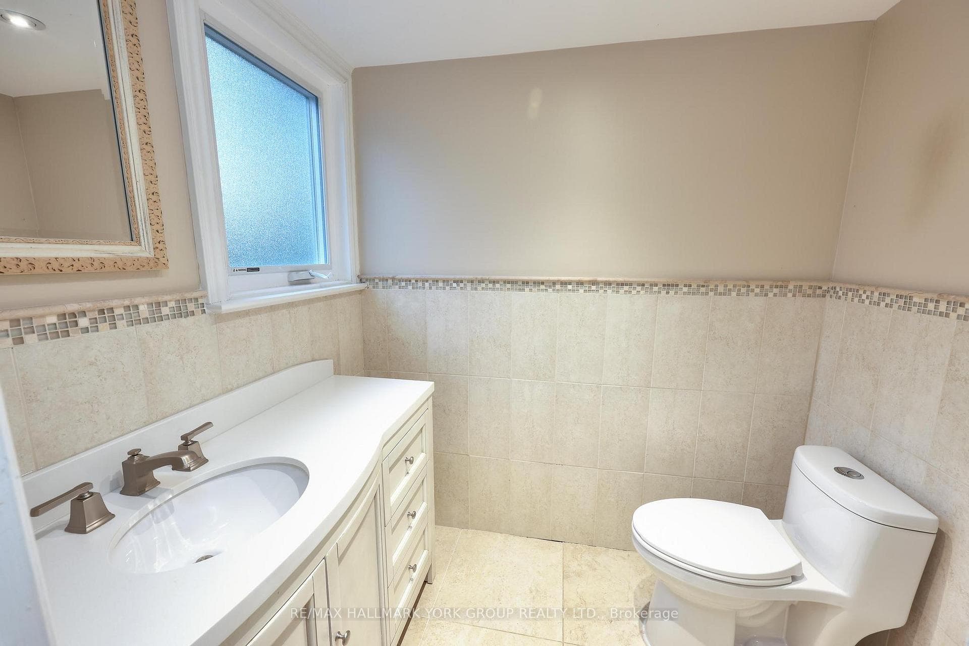 225 Patricia Drive photo 9