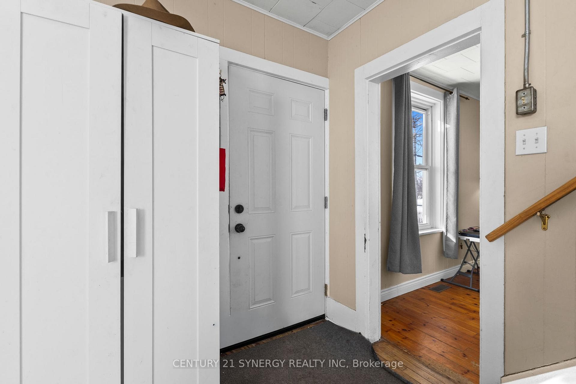 253 Alicia Street photo 5