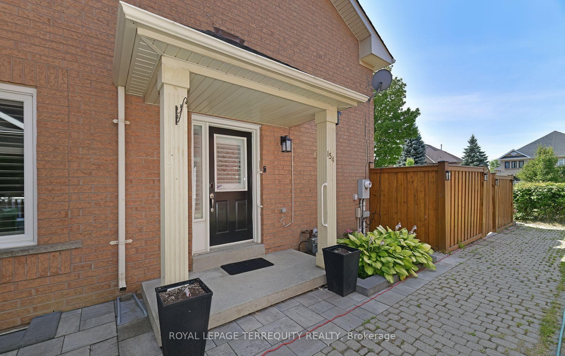 154 Pressed Brick Drive photo 3