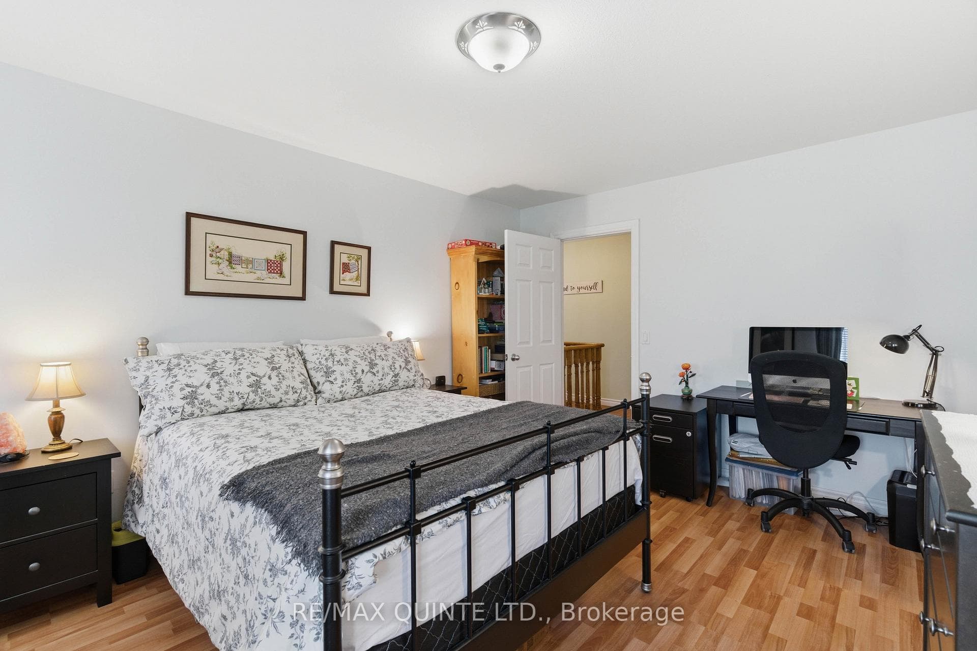 99 McKenzie Street photo 19