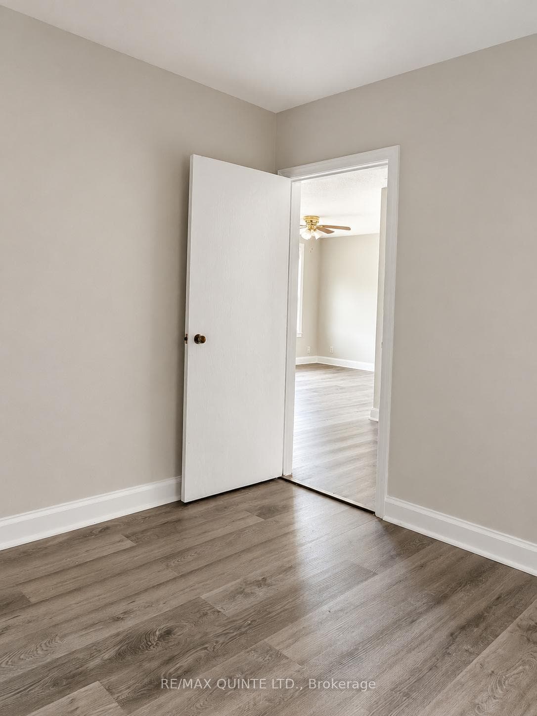 150 Farley Avenue photo 9