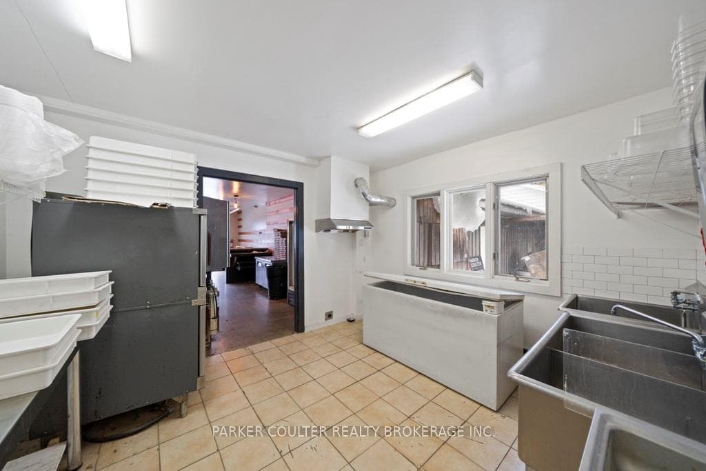 21 High Street Unit 3 photo 10