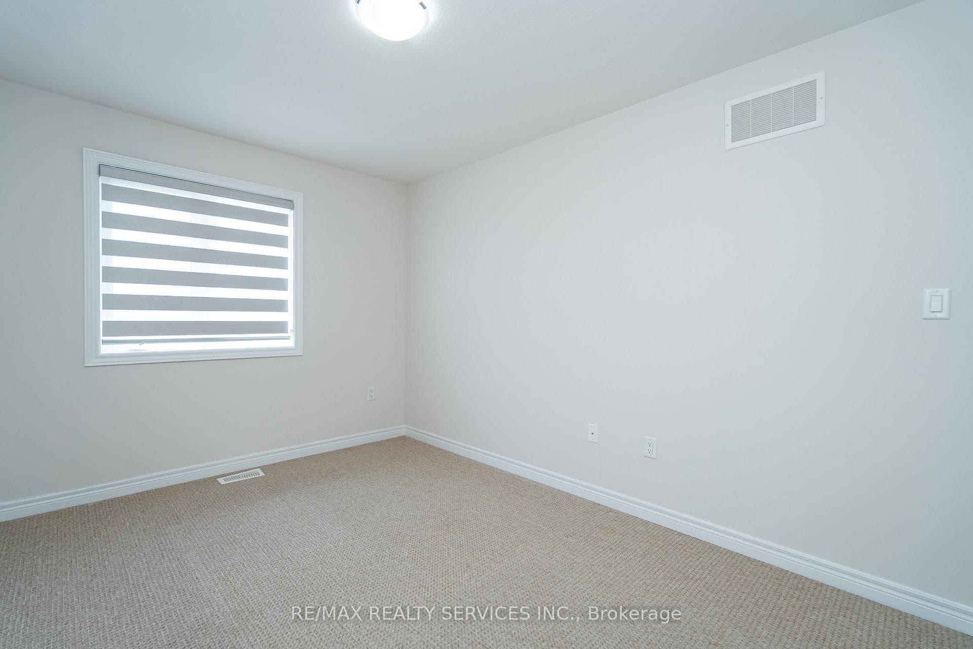 7 Baker Lane photo 40