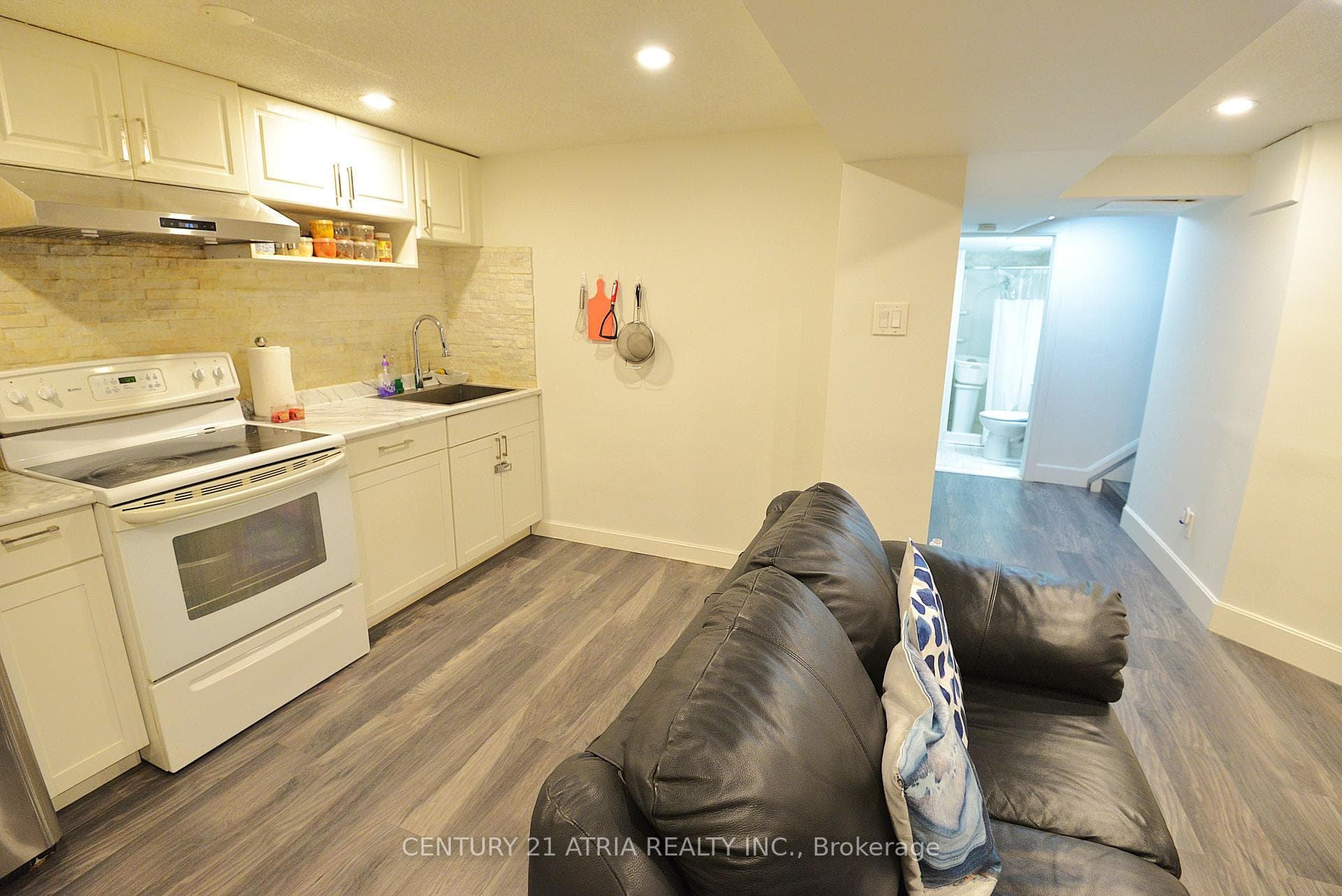 31 Carnelly Crescent photo 28