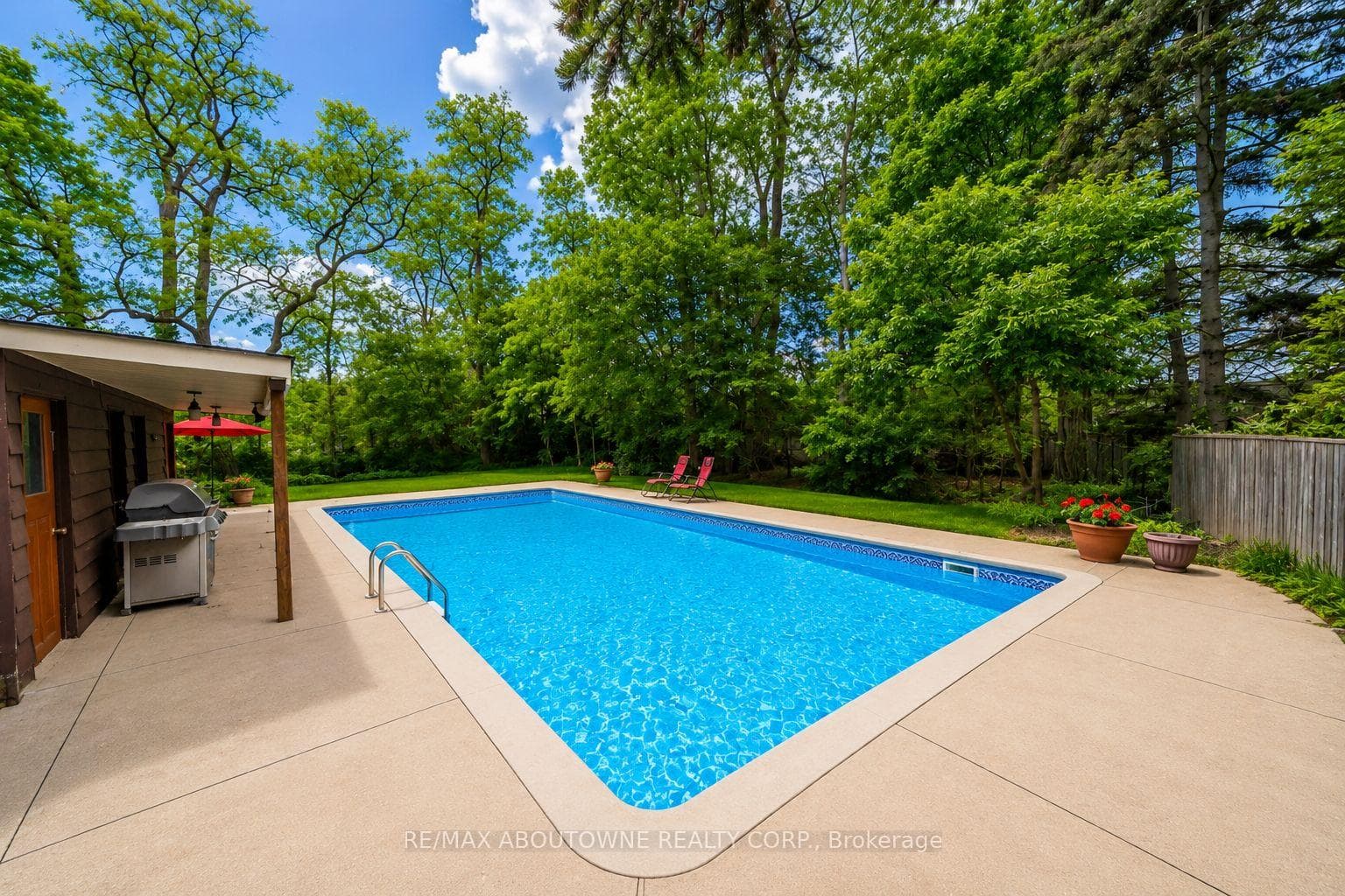 142 Abbey Court photo 20