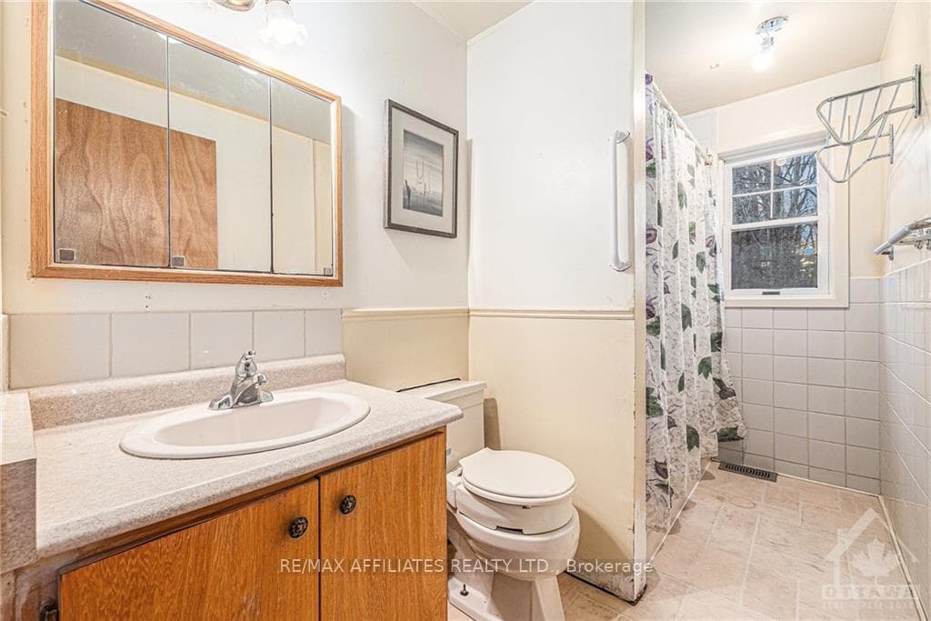 593 SUGARBUSH Way photo 15
