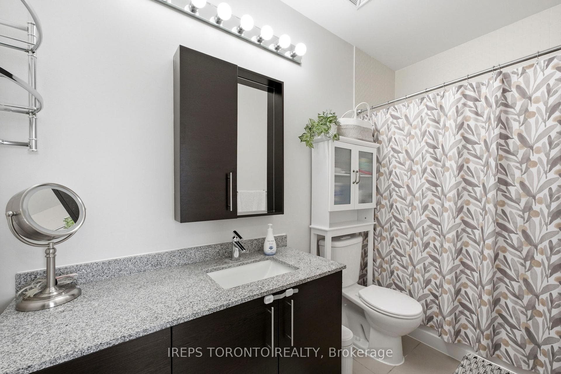233 South Park Road Unit Ph01 photo 21
