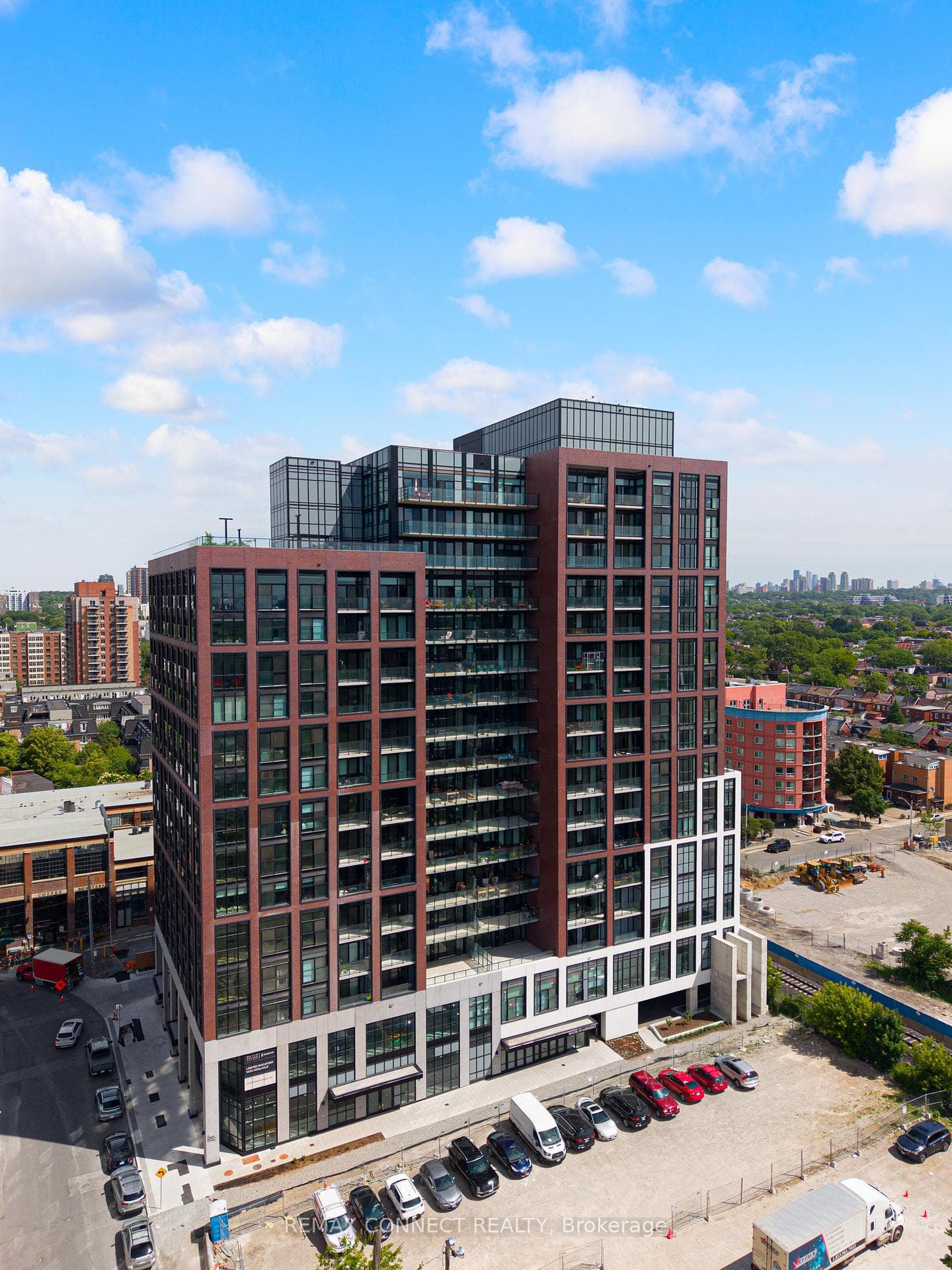 181 Sterling Road Unit 1002 photo 21