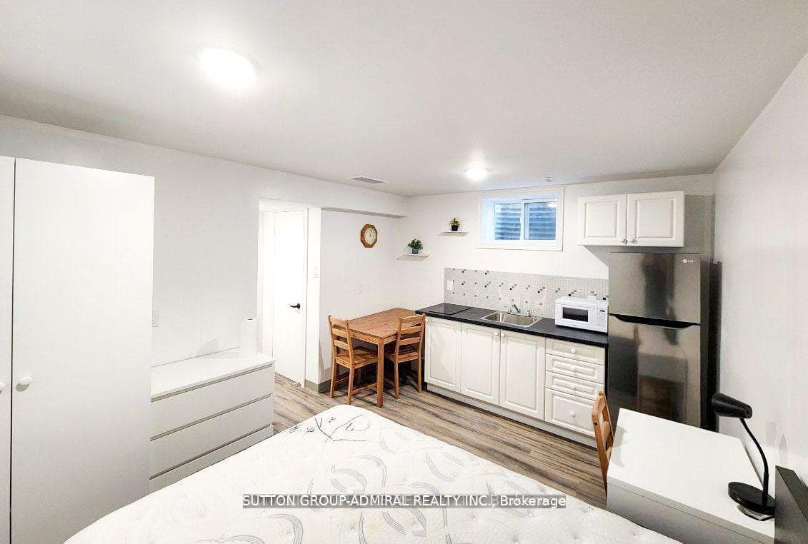 20 Airdrie Drive photo 32