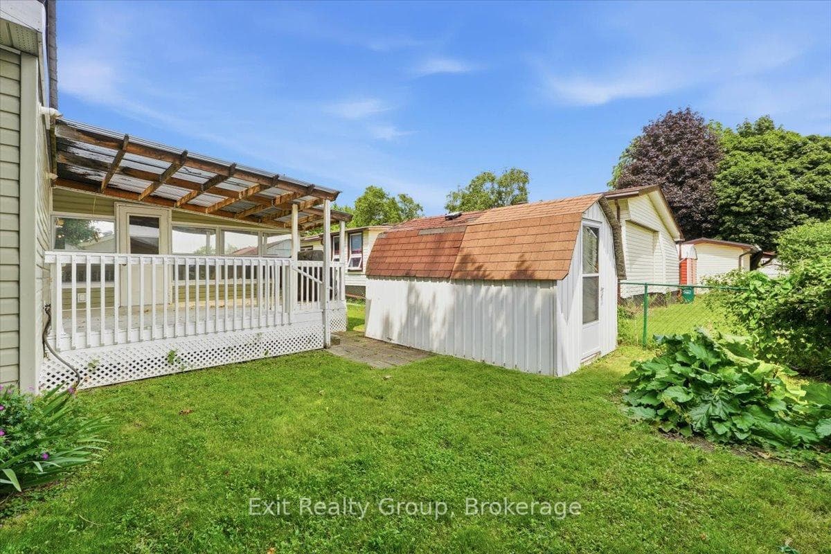 7 Dove Lane photo 26