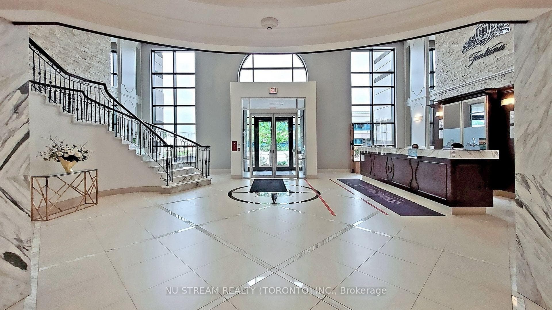 89 South Town Centre Boulevard Unit 1502 photo 4