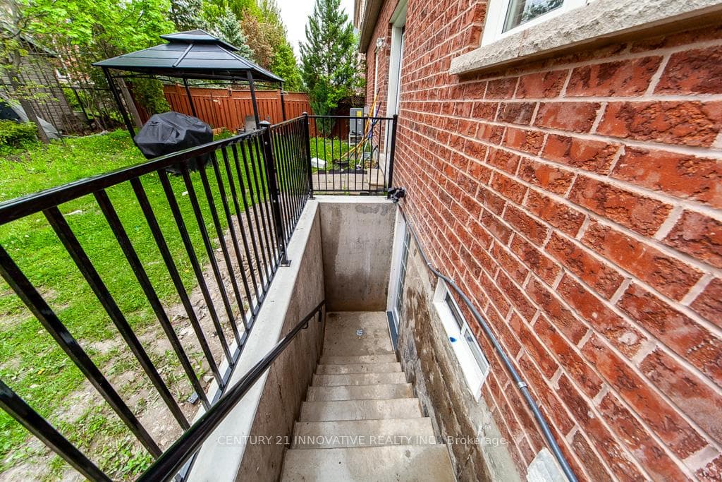 53 Alden Square photo 10