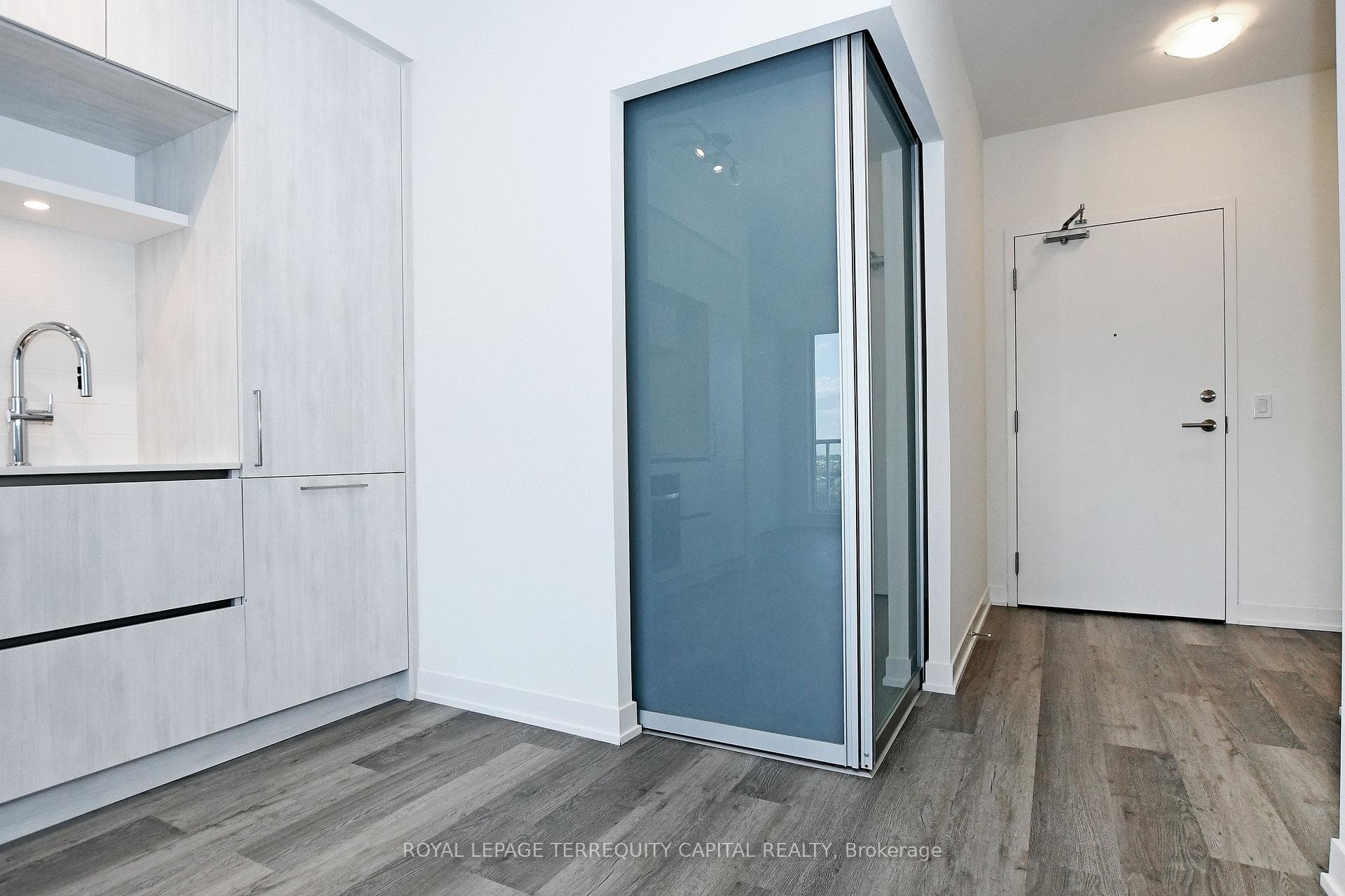 2 David Eyer Road Unit 923 photo 18