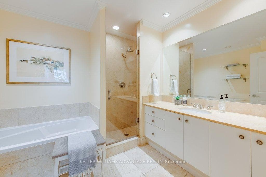 20 Scrivener Square Unit 802 photo 12