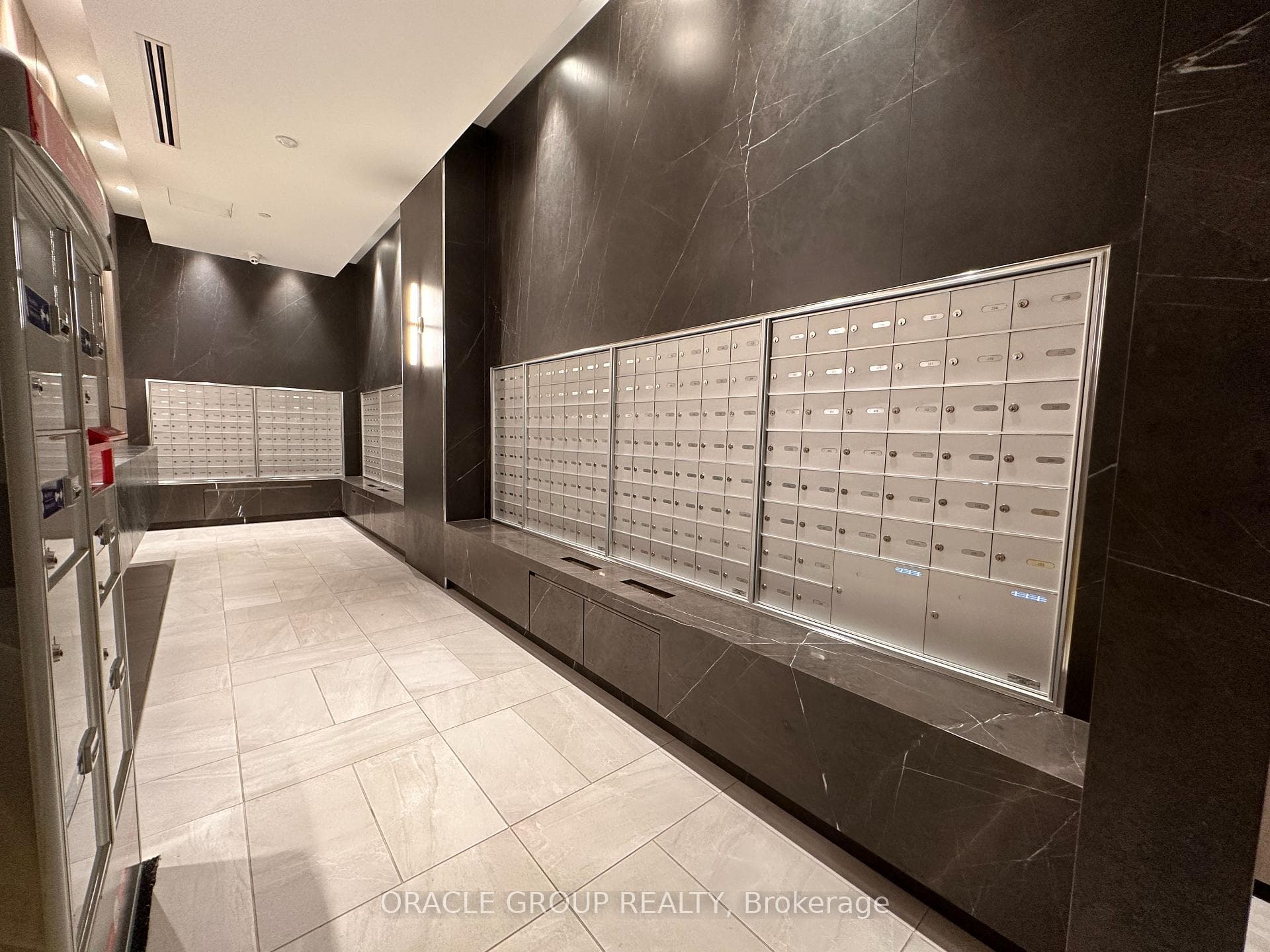 5 Mabelle Avenue Unit 730 photo 24