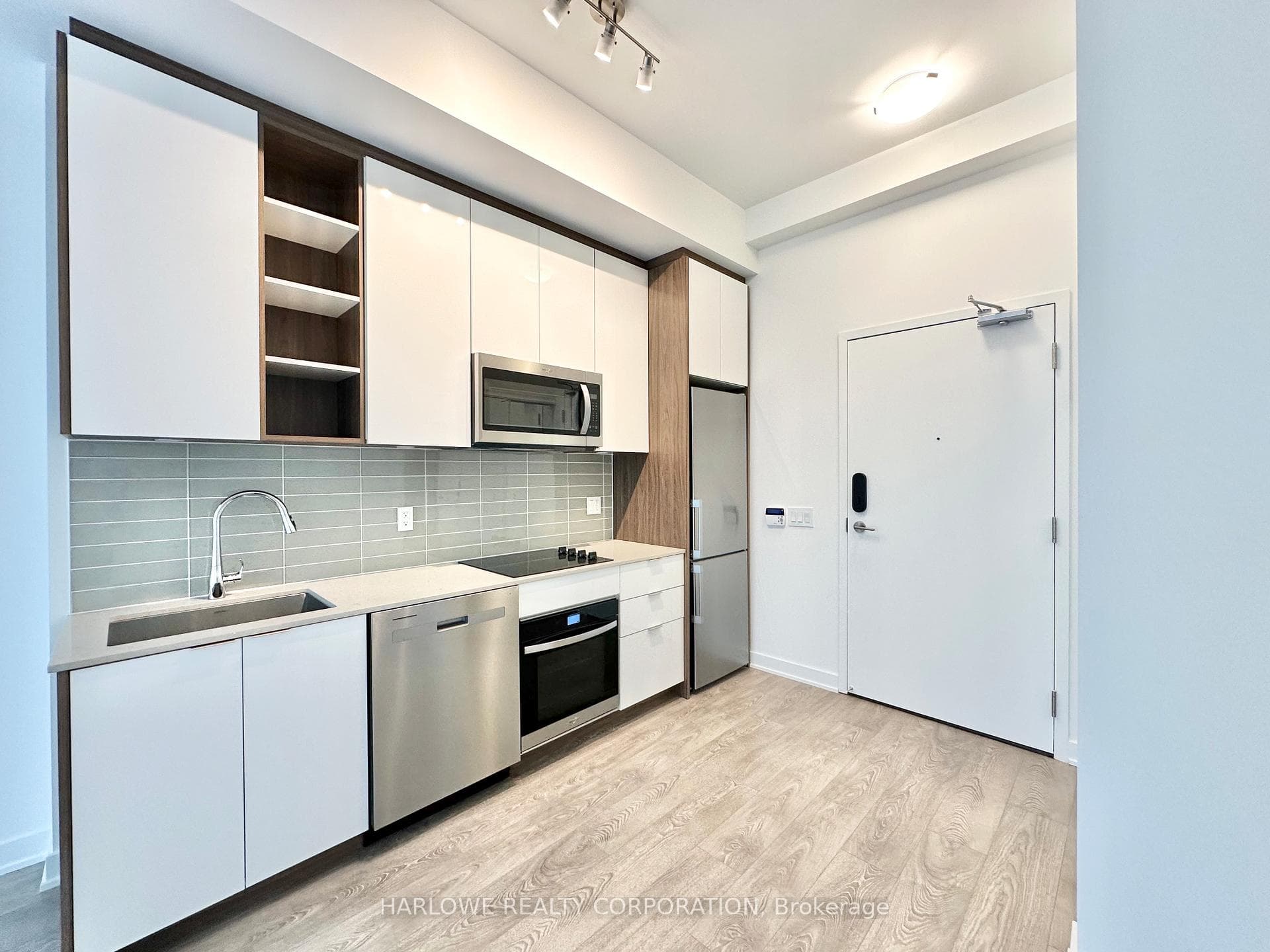 543 Richmond Street Unit 202 photo 4