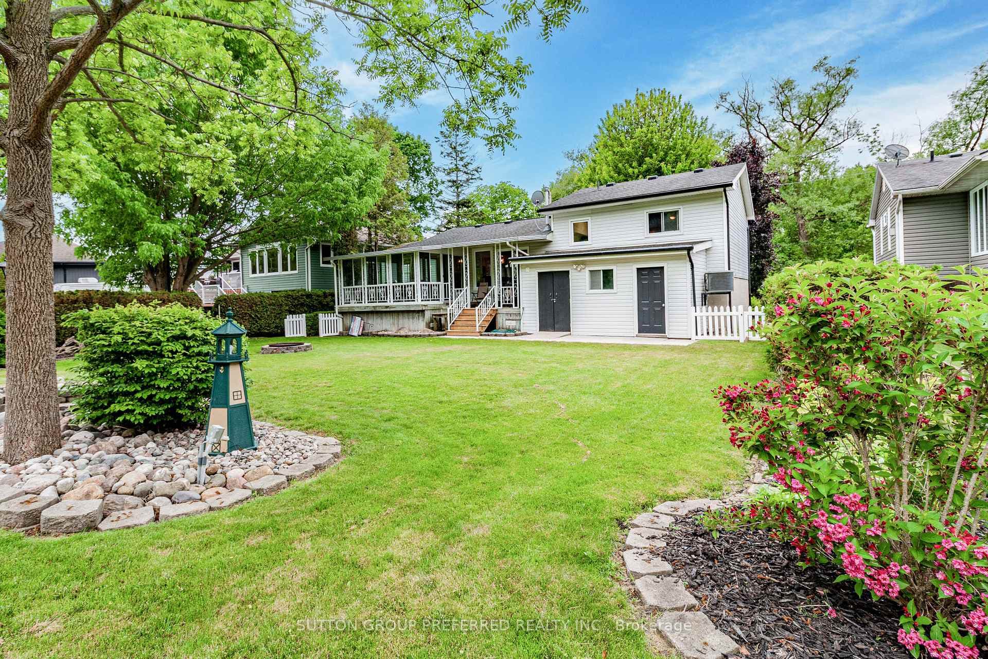 3270 Colin Street photo 38