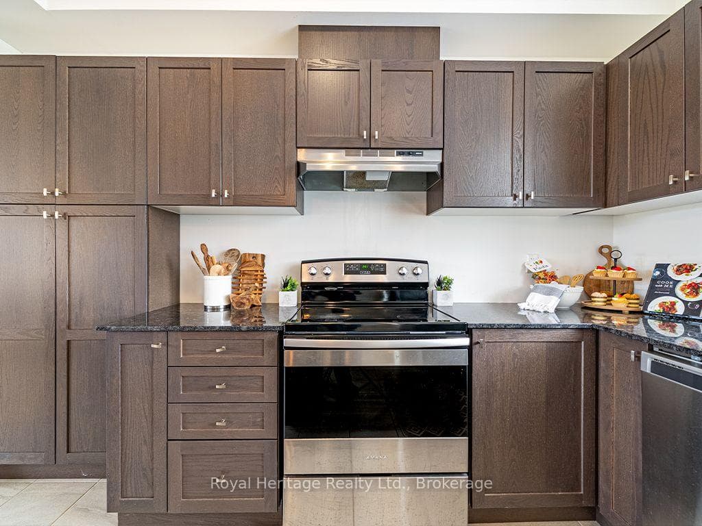 87 Summer Breeze Drive photo 5