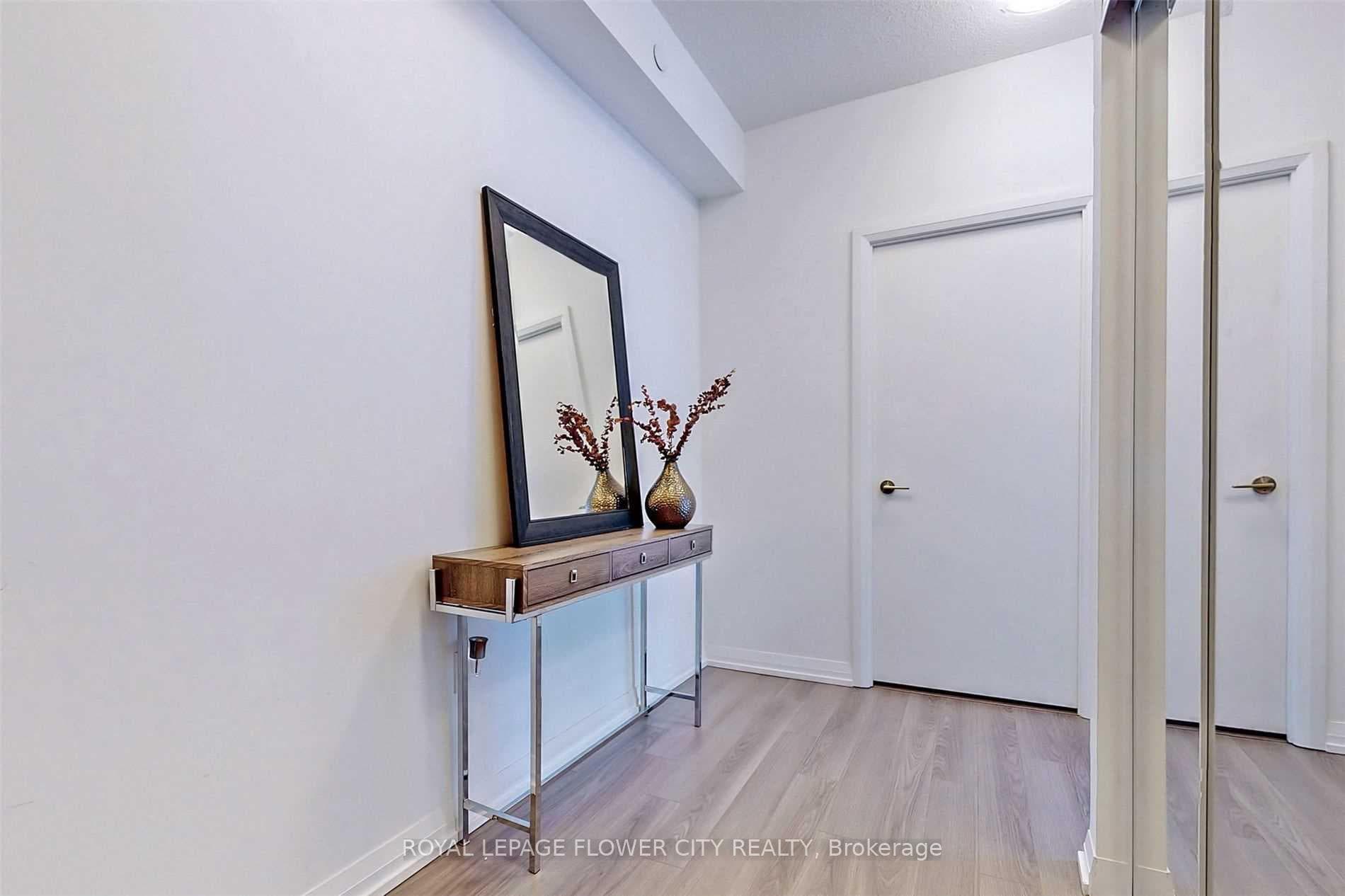 55 Ann O'reilly Road Unit 324 photo 4