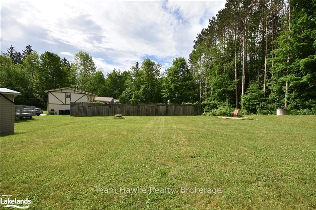 6 TIMCOURT Drive photo 39
