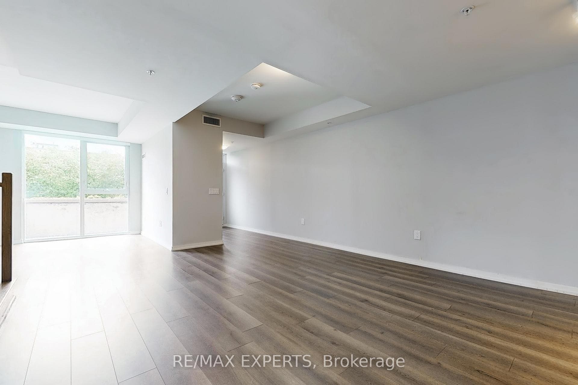 3237 Bayview Avenue Unit 104 photo 7