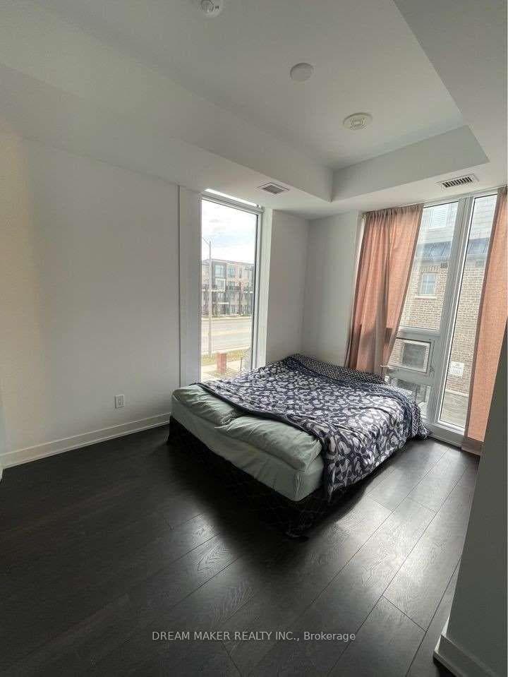 180 Veterans Drive Unit 209 photo 29