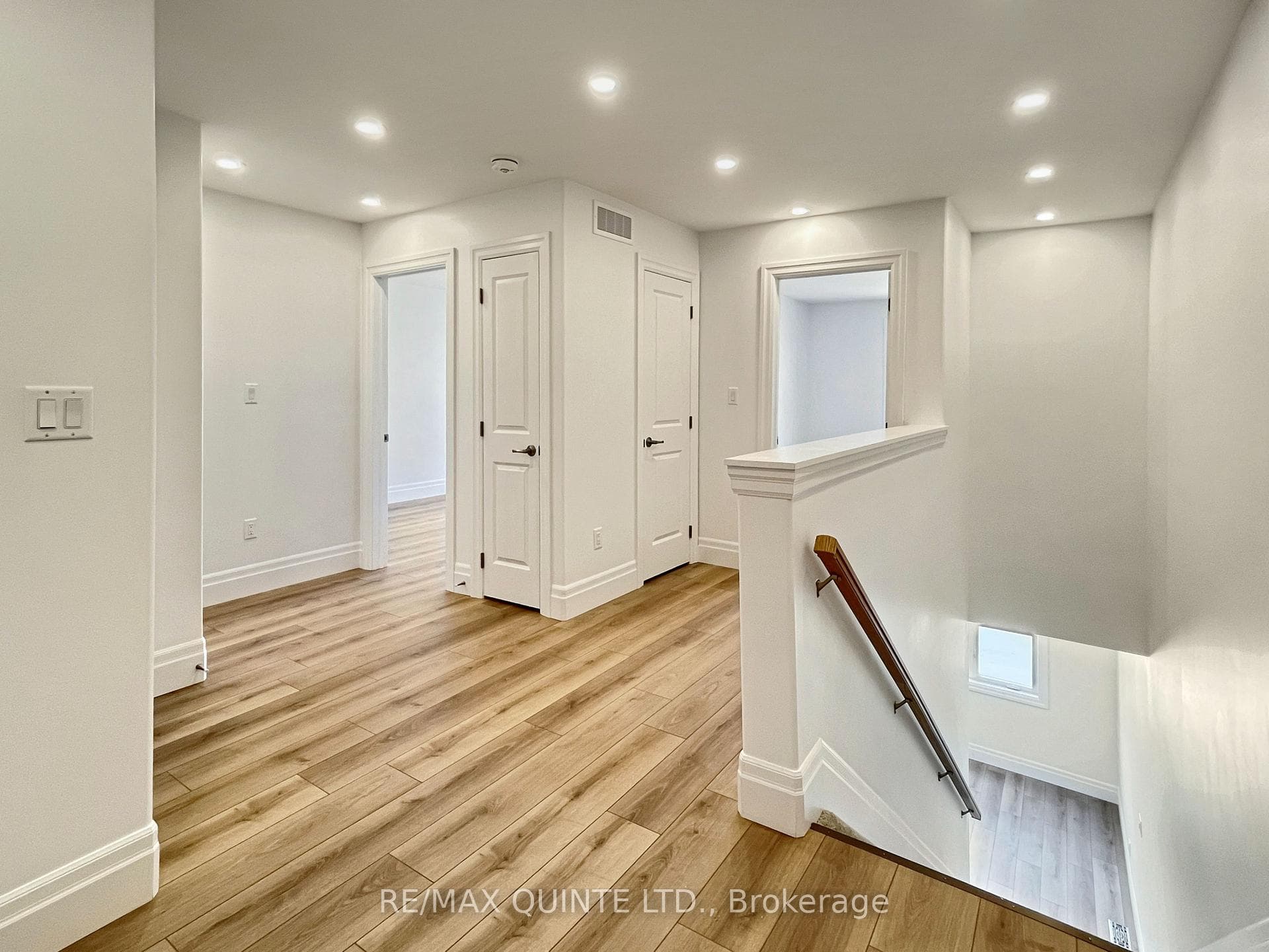 47 Markland Avenue photo 12