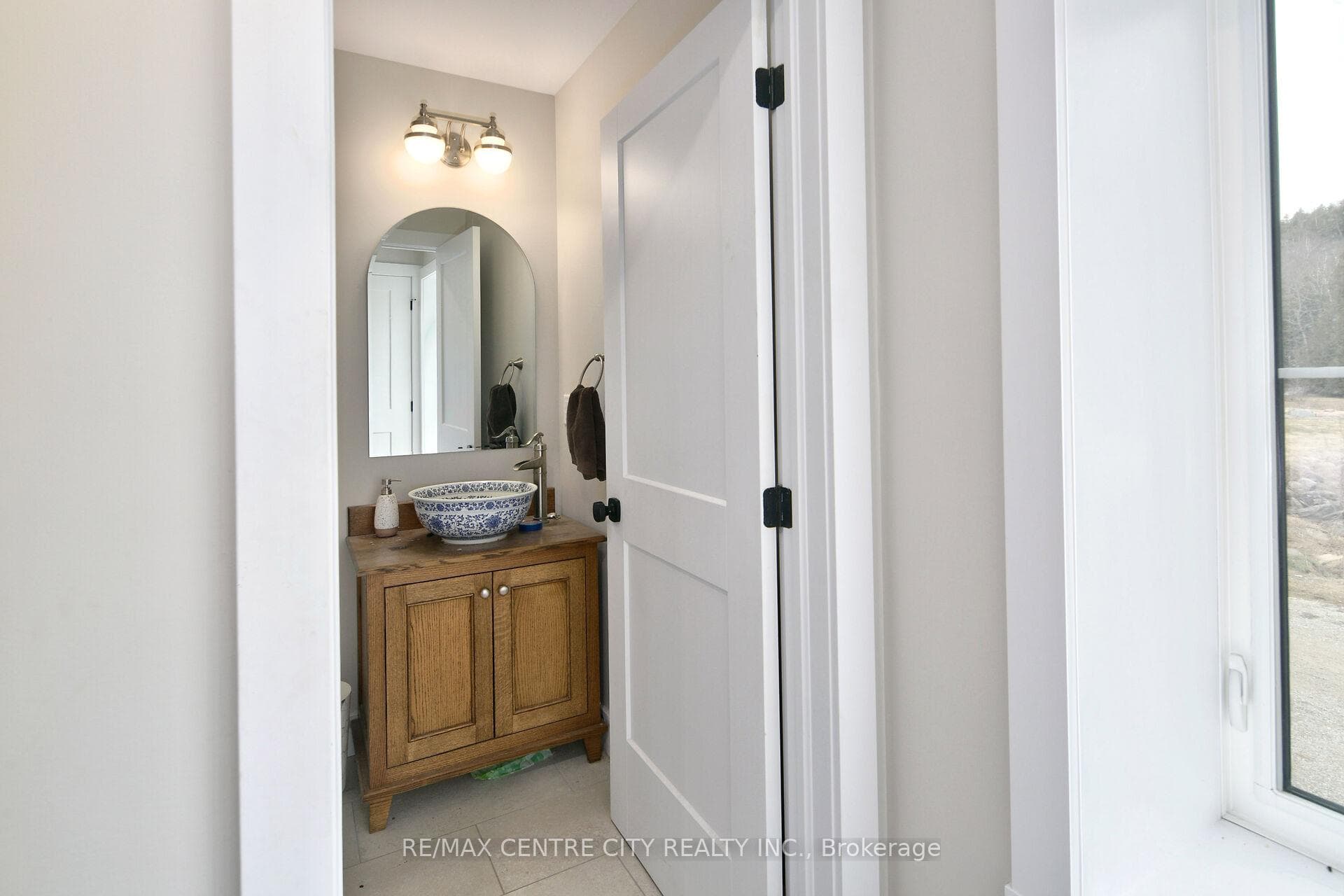 383230 Dawson Road photo 16