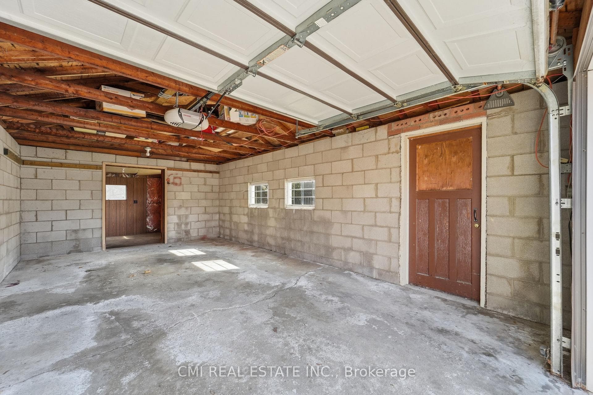 251 Fairridge Road photo 35