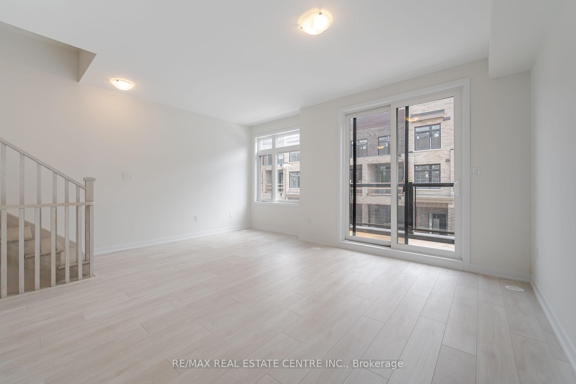 1865 Pickering Parkway Unit 1102 photo 16