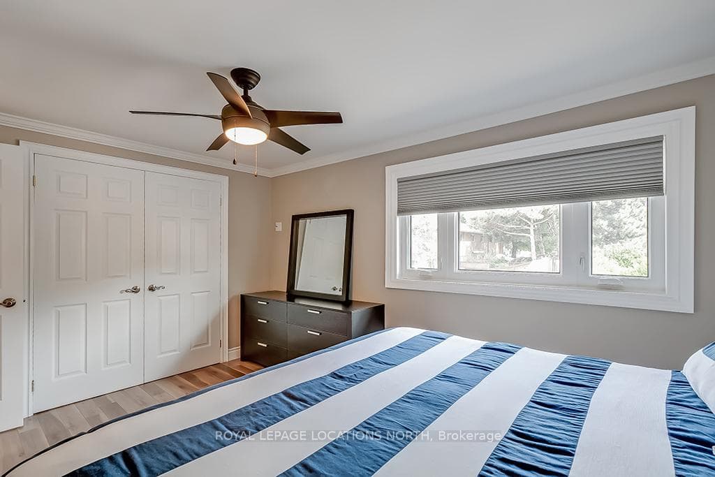 1270 Gainsborough Drive Unit 19 photo 28