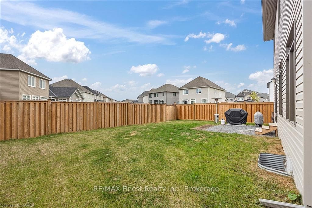815 RIVERVIEW Way photo 49