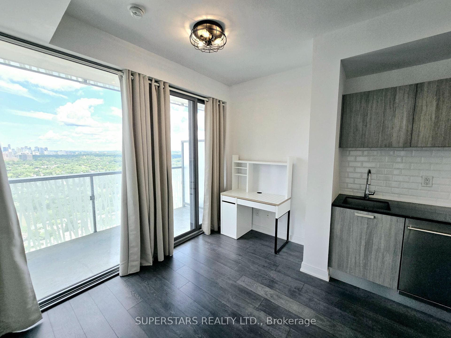 50 Charles Street Unit 3510 photo 10